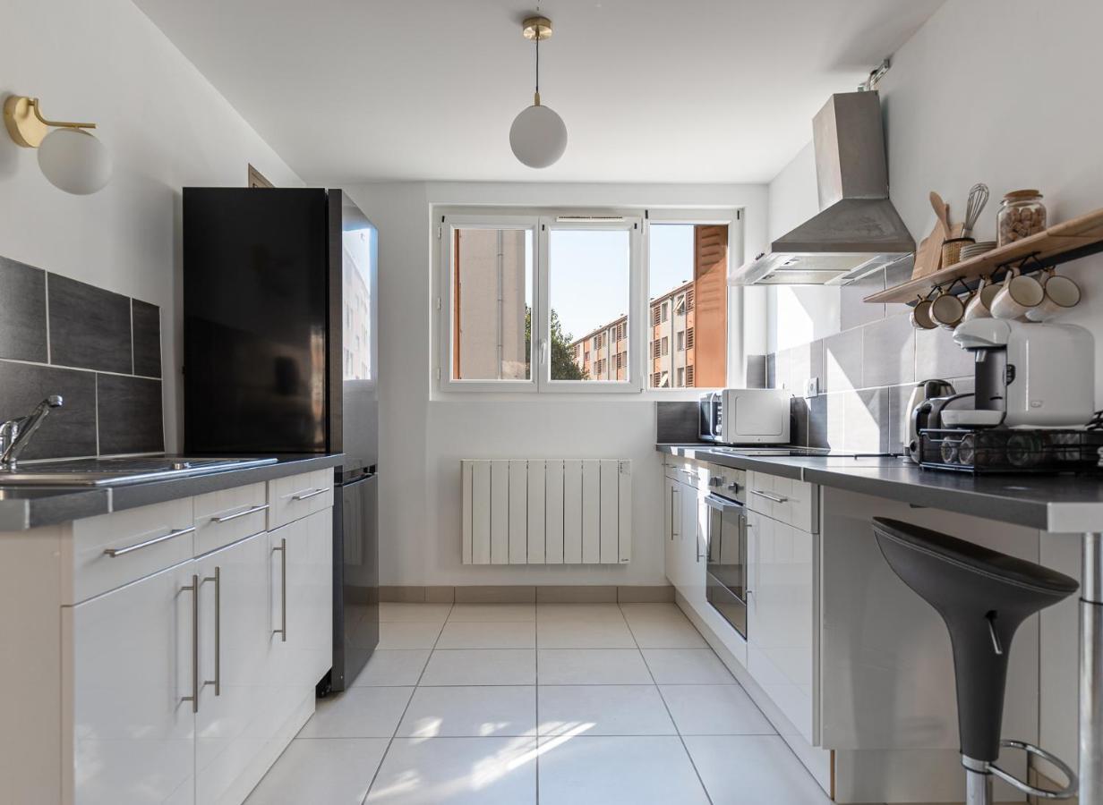Appartement Spacieux 1 Chambre Parking Gratuit Valence (Drome) Exterior foto